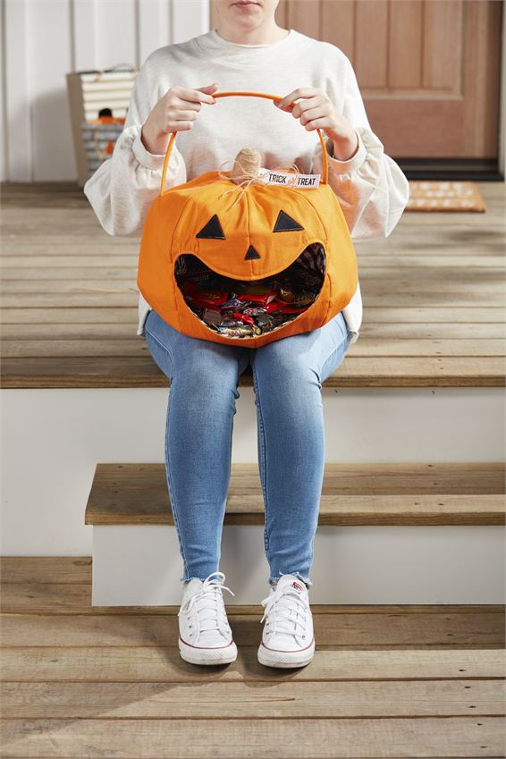 Candy Pumpkin Bucket